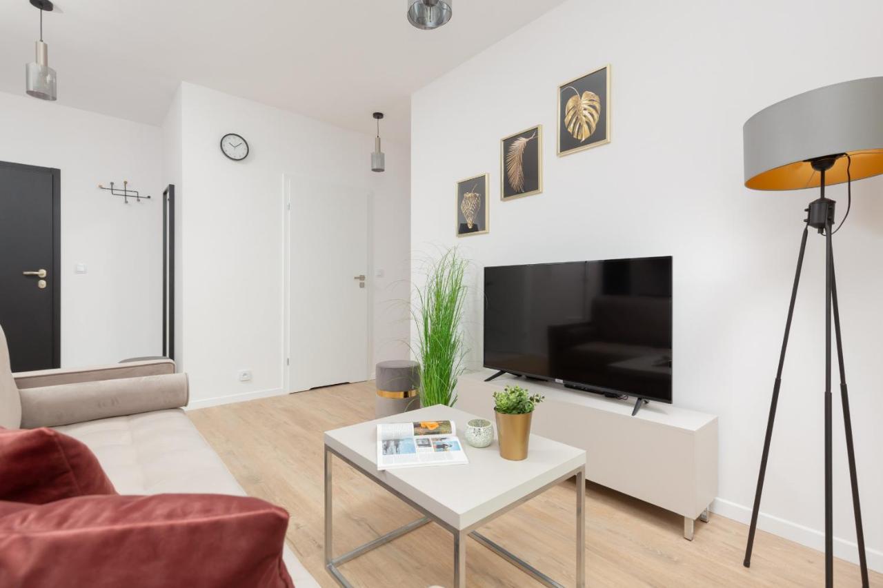 Stacja Wola Apartment Guminska By Noclegi Renters Varsavia Esterno foto